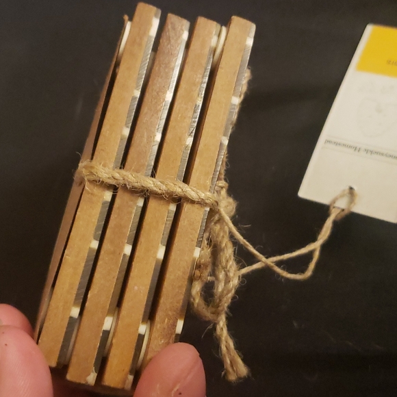 The Boston Warehouse Set of 4 Square Honeysuckle Homestead Resin & Wood Coasters - Picture 13 of 15